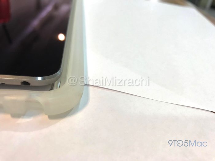 So sánh kích thước của iPad Pro 10.5 và 9.7 qua vỏ case vừa lộ diện