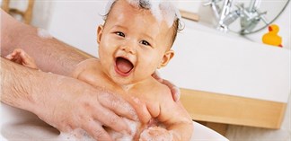 Những loại sữa tắm cho bé mẹ nên chọn