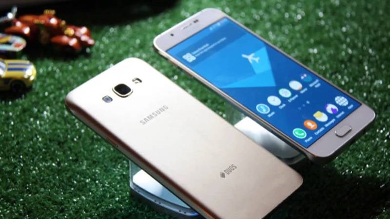 Samsung Galaxy A8 (2016) chuẩn bị lên đời Android 7.0 Nougat