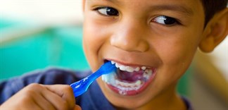 Loại kem đánh răng trẻ em nuốt được