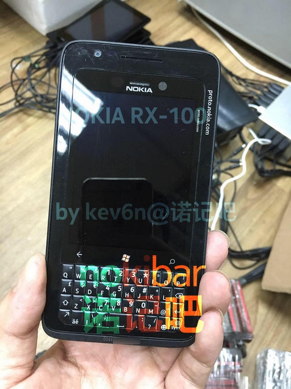 Lần đầu tiên xuất hiện chiếc smartphone Nokia chạy Windows Phone 8, bàn phím QWERTY Lần đầu tiên xuất hiện chiếc smartphone Nokia chạy Windows Phone 8, bàn phím QWERTY
