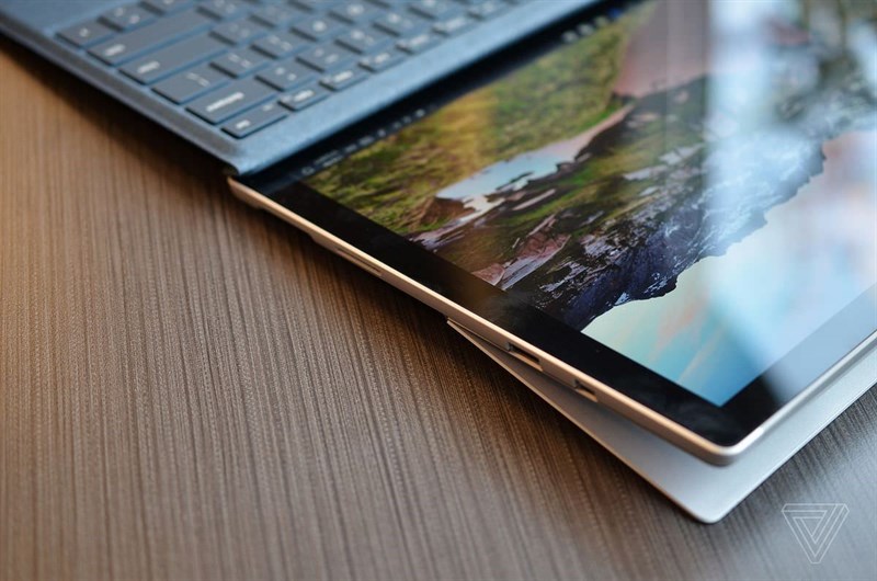 Đâu là sự khác biệt giữa New Surface Pro và Surface Pro 4? Đâu là sự khác biệt giữa New Surface Pro và Surface Pro 4?