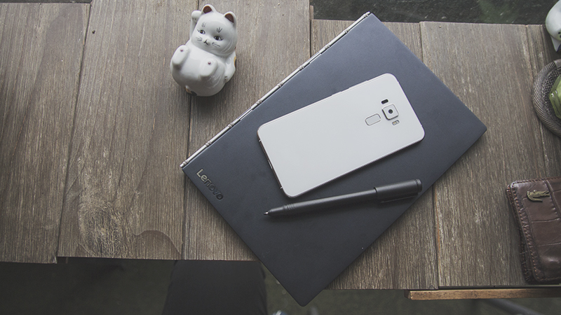 Đánh giá chi tiết Lenovo Yoga Book Đánh giá chi tiết Lenovo Yoga Book