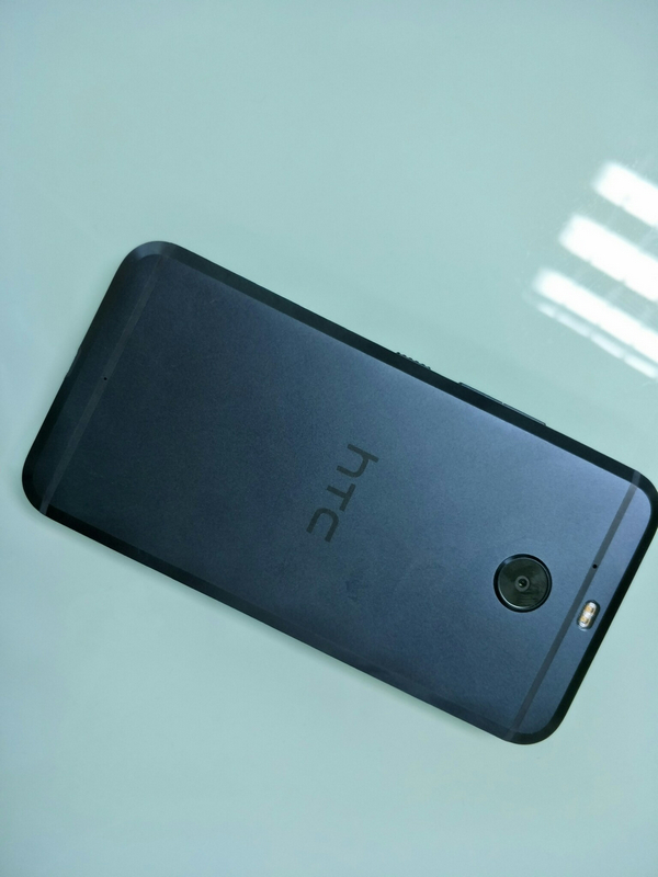 HTC 10 evo HTC 10 evo