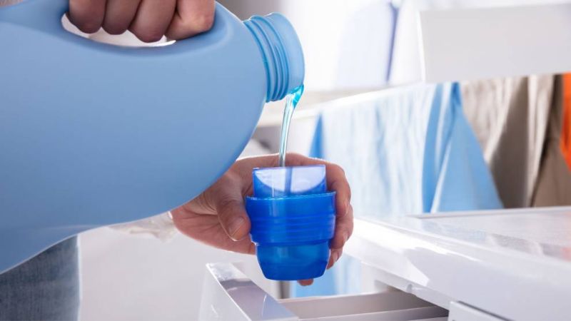 How to use fabric softener for washing machines economically