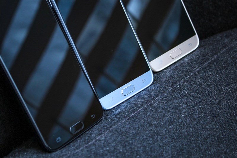 Samsung ra mắt Galaxy J7 Pro, camera khẩu độ như Galaxy S8, giá tầm trung