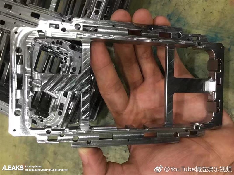 Bộ khung kim loại dành cho iPhone 8 vừa xuất hiện thực tế Bộ khung kim loại dành cho iPhone 8 vừa xuất hiện thực tế