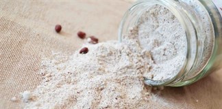 Tẩy tế bào chết siêu hiệu quả với bột đậu đỏ tại nhà