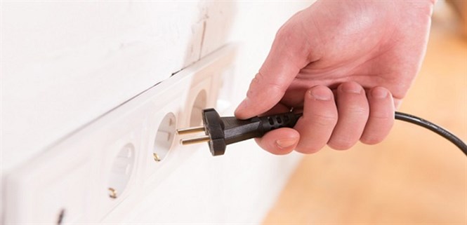 Tivi bị rò điện, nguyên nhân và cách khắc phục