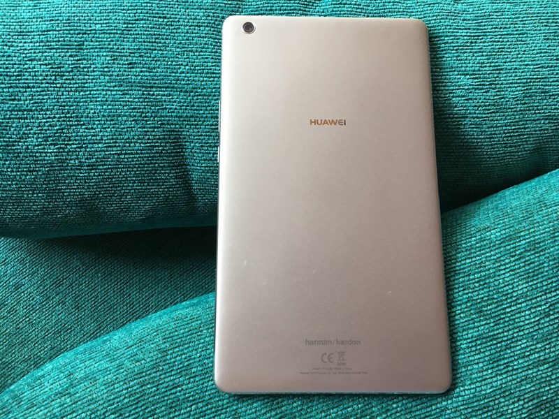 Mặt sau của Huawei MediaPad M3