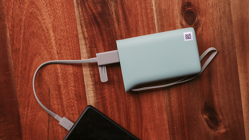 Trên tay bộ quà tặng Galaxy J7 Pro