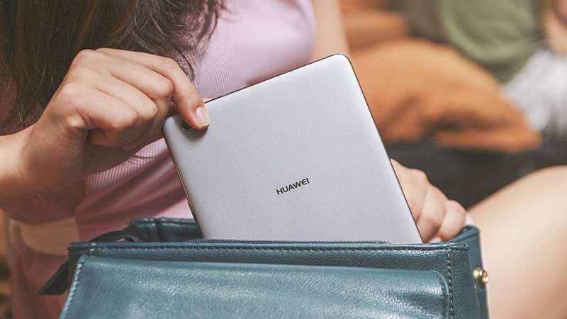 Trên tay Huawei MediaPad M3 Lite
