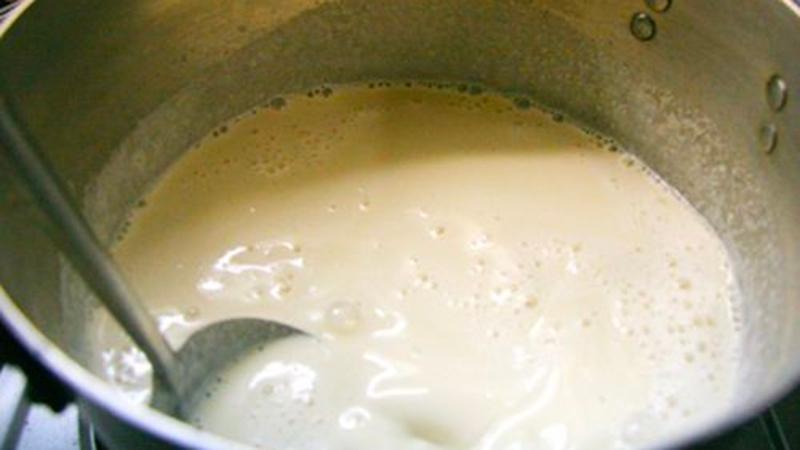 Nấu sữa đậu phộng