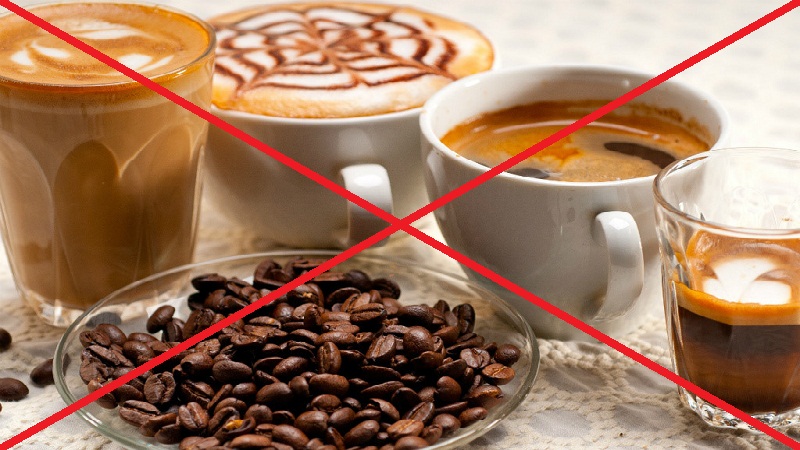 Không nên uống cà phê với đường, kem đặc