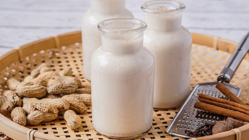 Sữa đậu phộng giàu dinh dưỡng có lợi cho bé