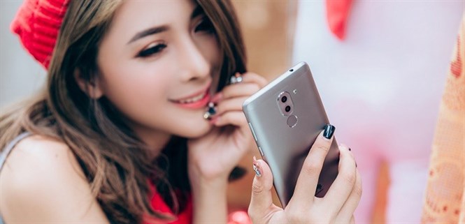 Chỉ hơn 5 triệu có ngay smartphone cực chất, camera xóa phông như iPhone 7 Plus