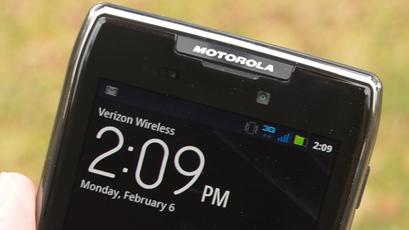 Motorola Droid Razr XT912 là smartphone đầu tiên của Shannon Liao