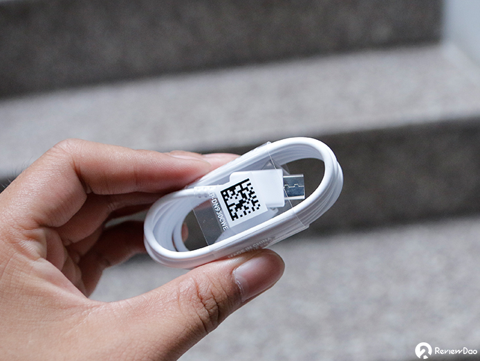 Trên tay Galaxy Note FE màu xanh san hô đầu tiên tại Việt Nam Trên tay Galaxy Note FE màu xanh san hô đầu tiên tại Việt Nam