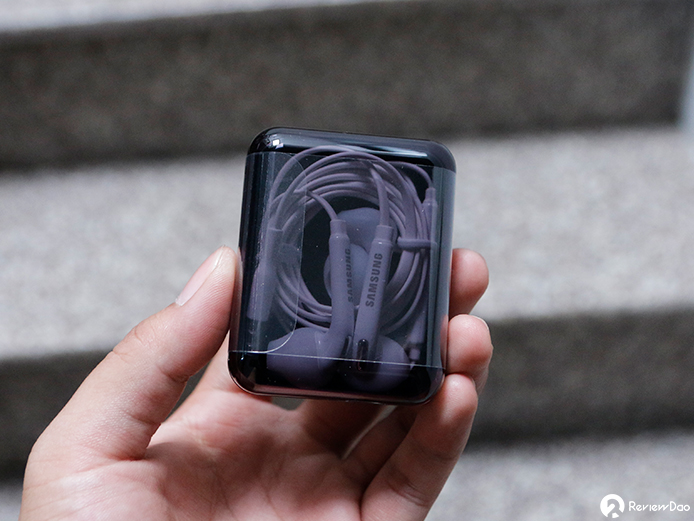 Trên tay Galaxy Note FE màu xanh san hô đầu tiên tại Việt Nam Trên tay Galaxy Note FE màu xanh san hô đầu tiên tại Việt Nam