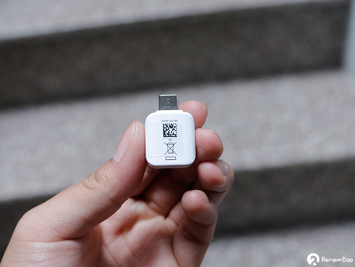 Trên tay Galaxy Note FE màu xanh san hô đầu tiên tại Việt Nam Trên tay Galaxy Note FE màu xanh san hô đầu tiên tại Việt Nam