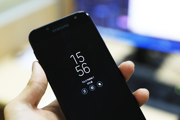 Mở hộp trên tay Samsung Galaxy J7 Pro, soái ca mới của phân khúc phổ thông
