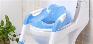 Tẩy rửa, diệt khuẩn nắp bồn cầu cho bé