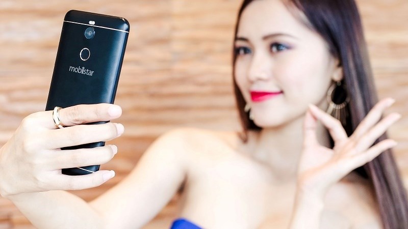 Loạt smartphone chuyên selfie giá rẻ dưới 4 triệu đồng Loạt smartphone chuyên selfie giá rẻ dưới 4 triệu đồng