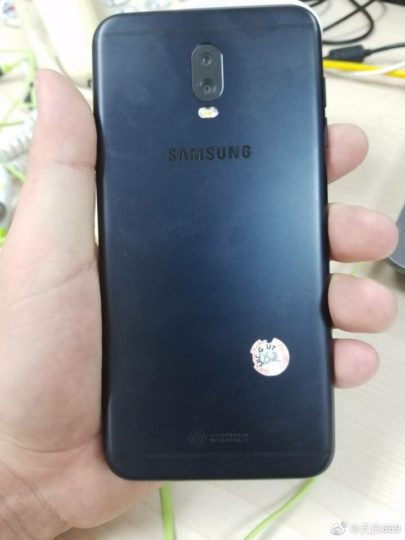 Galaxy J7 2017 với camera kép lộ ảnh thực tế trên tay người dùng Galaxy J7 2017 với camera kép lộ ảnh thực tế trên tay người dùng