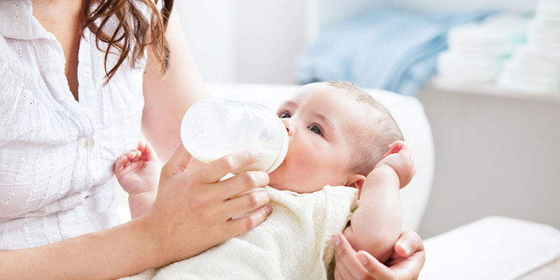 Lời khuyên dành cho mẹ trong việc pha sữa cho con