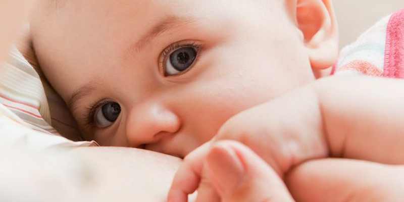 Sữa cho trẻ sơ sinh: Sức khỏe của bé là điều tối quan trọng trên đời, vậy làm sao để chăm sóc cho bé một cách tốt nhất? Hãy xem bức ảnh này để có thêm thông tin về sữa cho trẻ sơ sinh, cung cấp đầy đủ dinh dưỡng cho bé, giúp bé phát triển toàn diện và khỏe mạnh hơn.