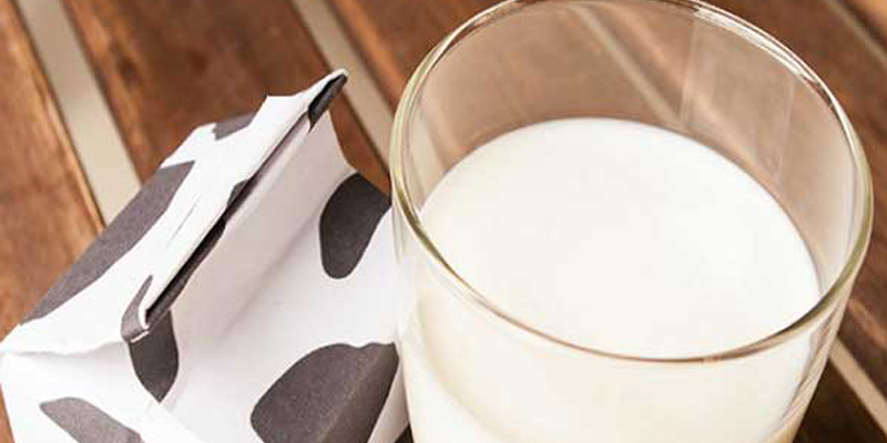 Sữa tươi không thích hợp cho bé sơ sinh