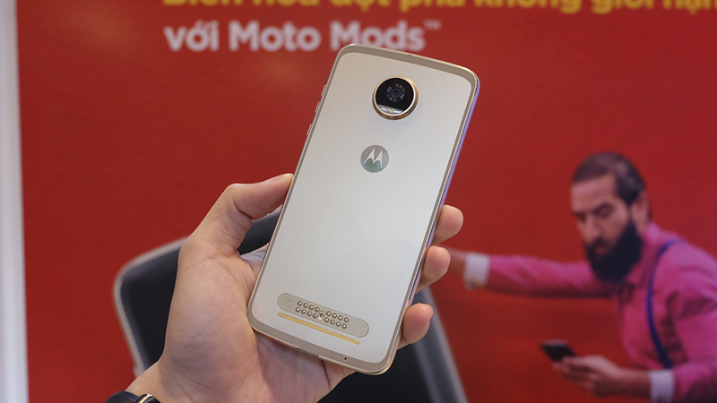 Trên tay Moto E4 Plus,Moto C Plus,Moto C