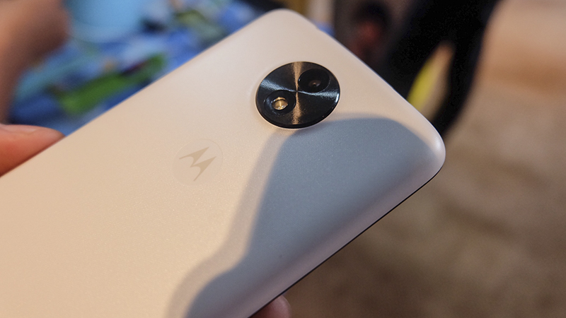 Trên tay Moto E4 Plus,Moto C Plus,Moto C