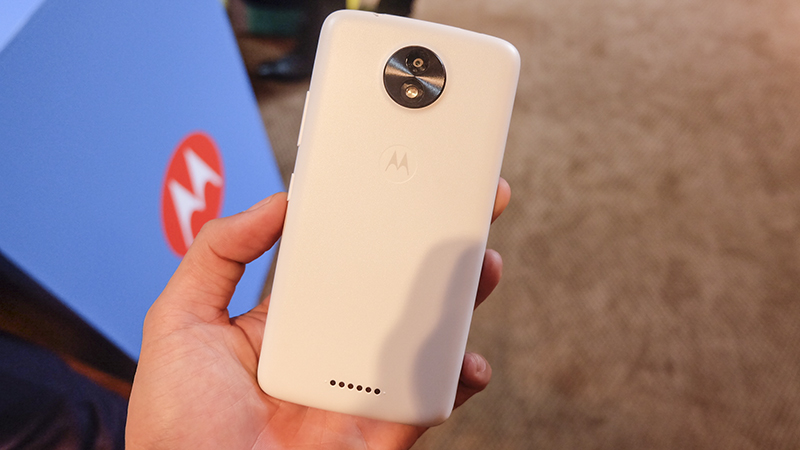 Trên tay Moto E4 Plus,Moto C Plus,Moto C