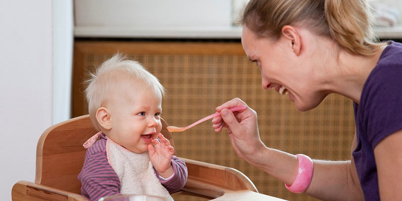 Mẹ có thể bắt đầu cho con sử dụng dầu ăn khi nào? Mẹ có thể bắt đầu cho con sử dụng dầu ăn khi nào?