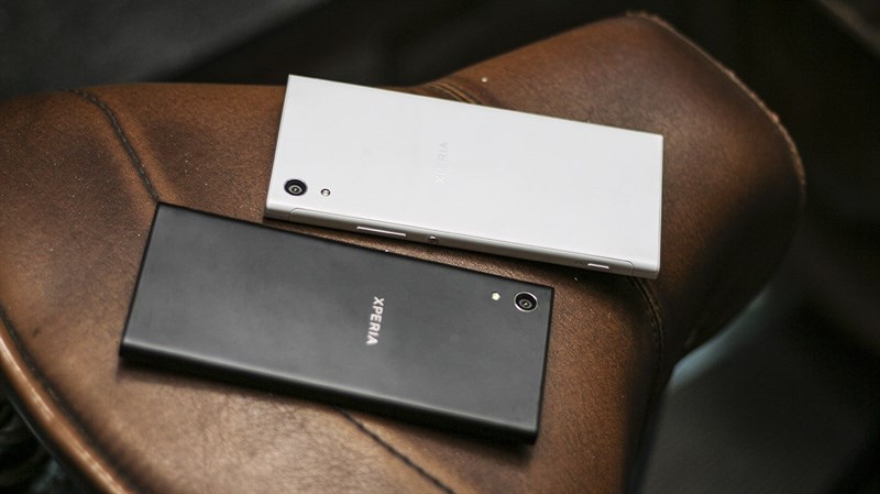 Đọ dáng 4 smartphone tầm trung