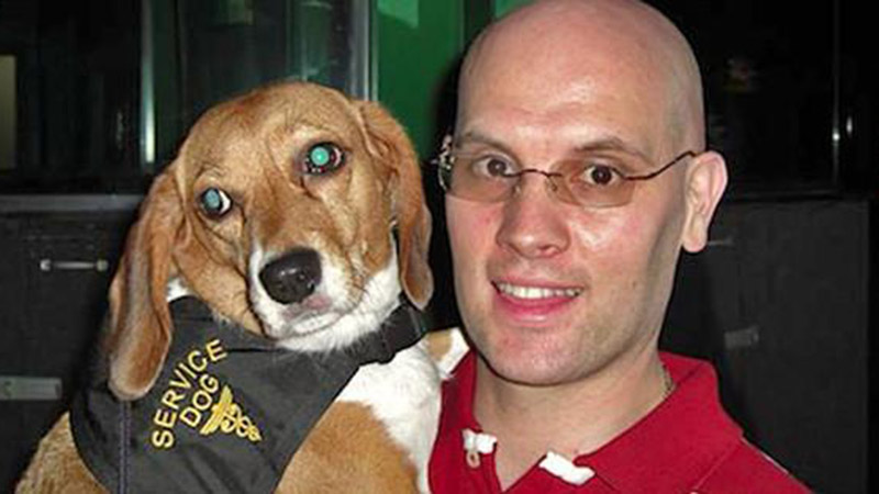 Chú có gọi 911 để cứu chủ