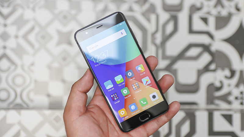 Trên tay Xiaomi Mi 6 Trên tay Xiaomi Mi 6