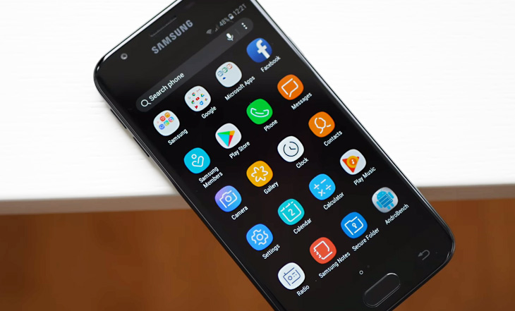 Samsung J3 Pro, phiên bản J7 Pro giá rẻ, đang có giá sốc 4 triệu