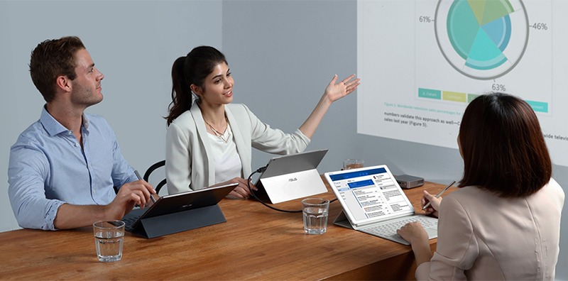 ASUS Transformer Pro T304UA - Cổng kết nối