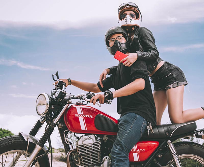 OPPO F3: Đỏ đam mê - Say nhiệt huyết