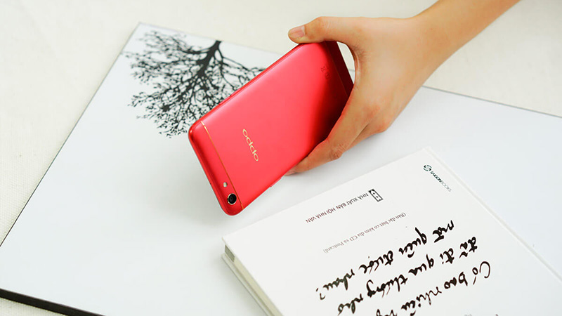 OPPO F3 Red có cấu hình vượt trội: Nhanh hơn, mạnh mẽ hơn