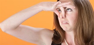 "Chỗ ấy" có mùi lạ, vì sao nhỉ?