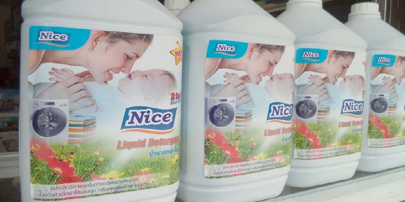 Nhưng lưu ý khi chọn và sử dụng nước xả vải cho bé