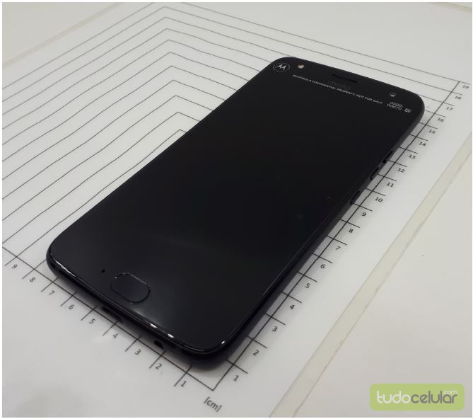 Moto X4 camera kép lộ ảnh báo chí đẹp mắt trước ngày trình làng Moto X4 camera kép lộ ảnh báo chí đẹp mắt trước ngày trình làng