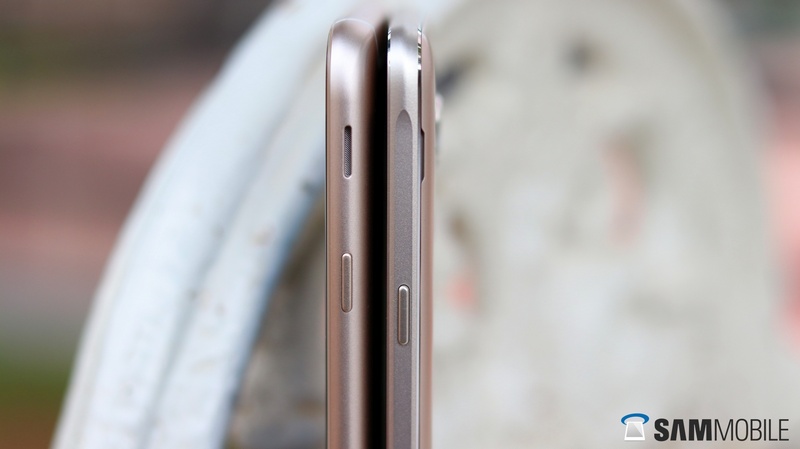 Đọ thiết kế giữa Galaxy J7 2017 và Galaxy J7 2016 Đọ thiết kế giữa Galaxy J7 2017 và Galaxy J7 2016