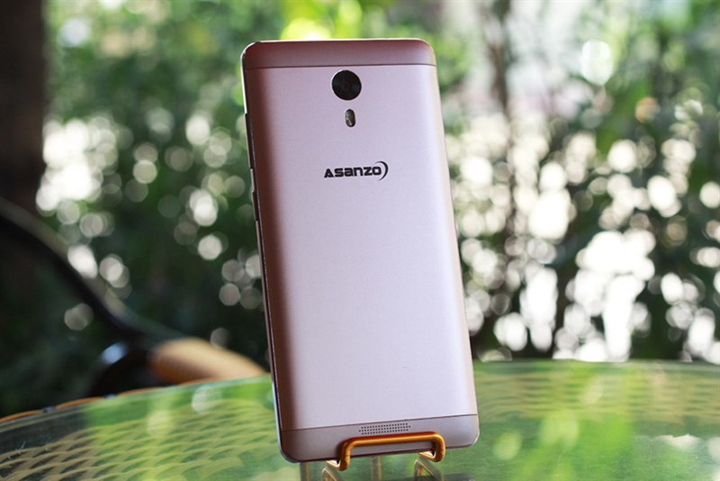 Smartphone thứ 2 của Asanzo chưa được đặt tên