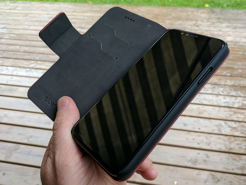 iPhone 8 lộ ảnh thực tế bên cạnh iPhone 7, ai đẹp hơn?