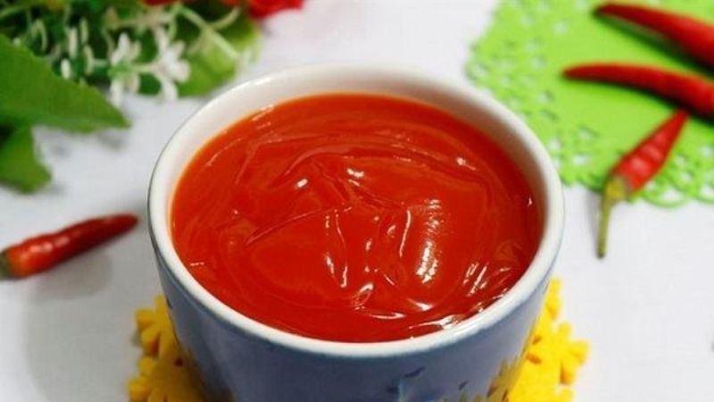 How to make chili sauce at home delicious, spicy, clean, long-preserved