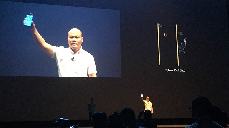 Bphone Gold xuất hiện rõ nét với camera kép cùng mặt lưng bóng bẩy